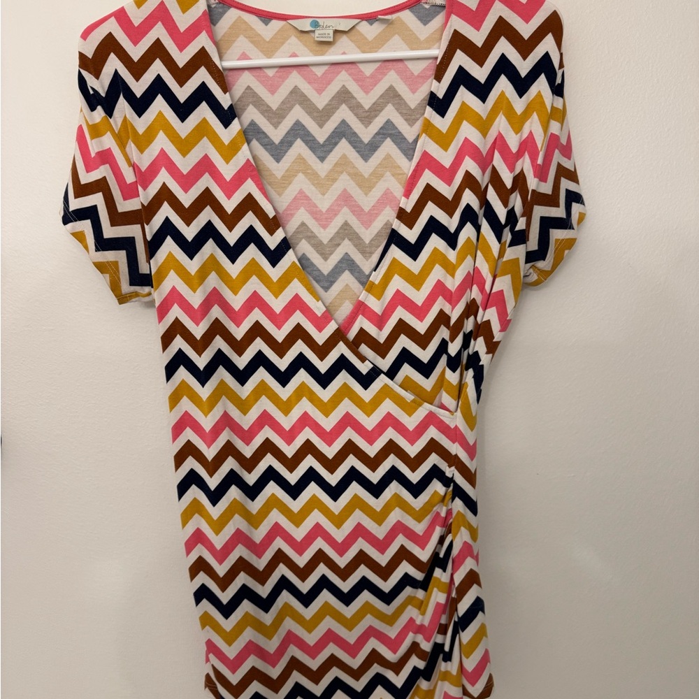 Boden Multicolor Chevron Short Sleeve Top